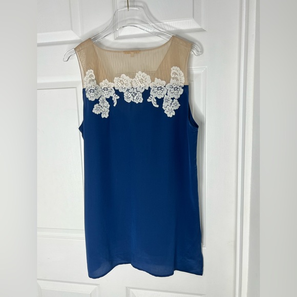 Gold Hawk Satin Blue with Lace Embelishment Tank Top Sz L - Picture 3 of 7